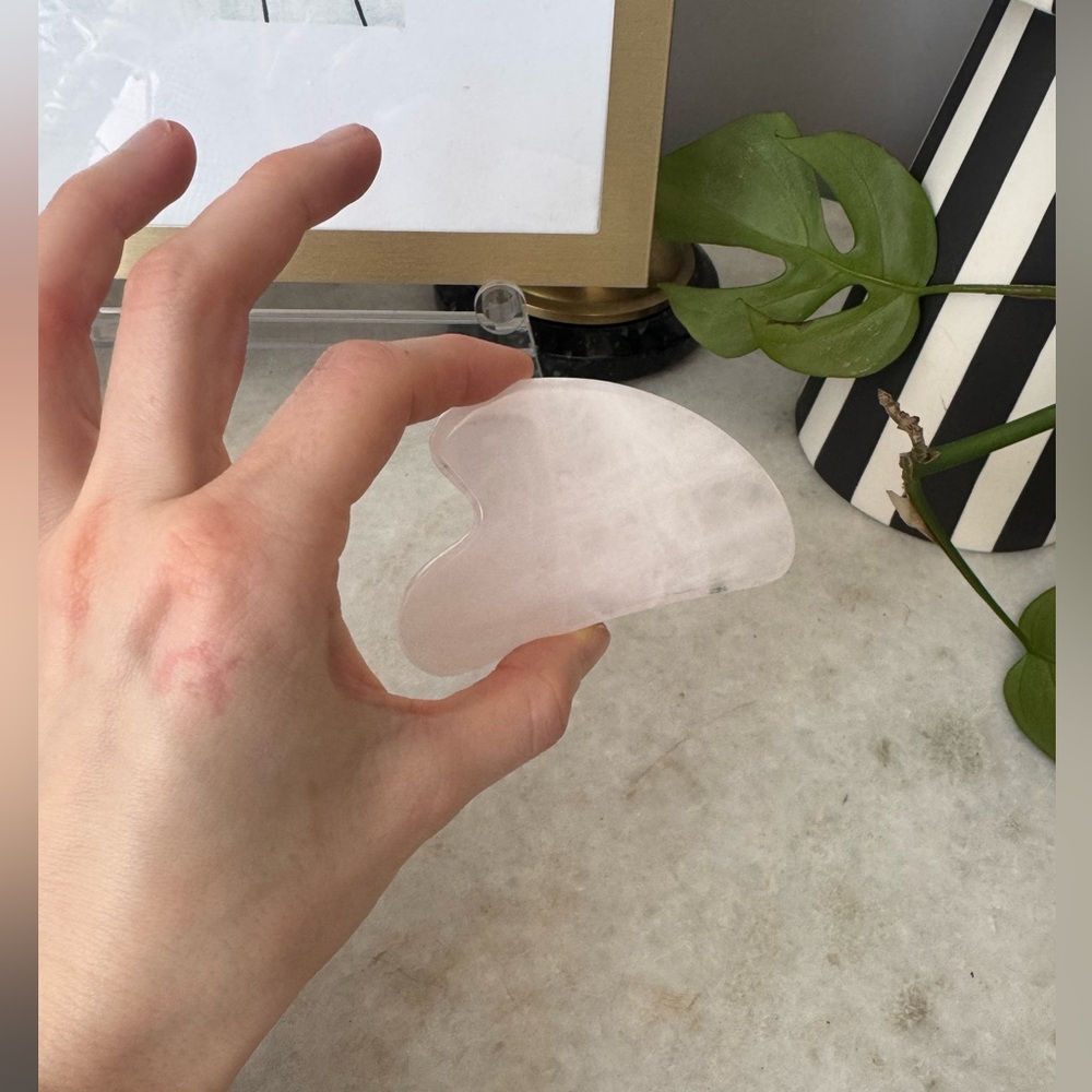 Rose Quartz Gua Sha Facial Tool - Picture 5 of 7